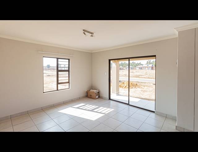 2 BEDROOM FREESTANDING FOR SALE IN KLERKSOORD